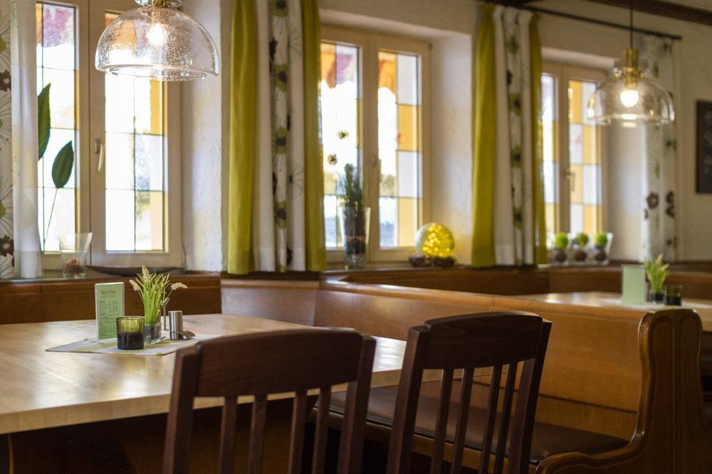 Hotel-Gasthof Neue Post Leutershausen  외부 사진