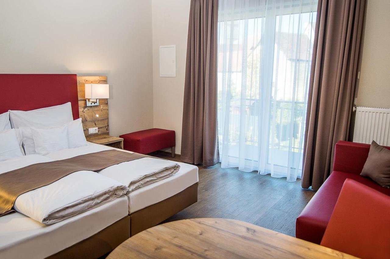 Hotel-Gasthof Neue Post Leutershausen  외부 사진